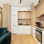 Apartment Cozy With Parking In By Renters Poznan