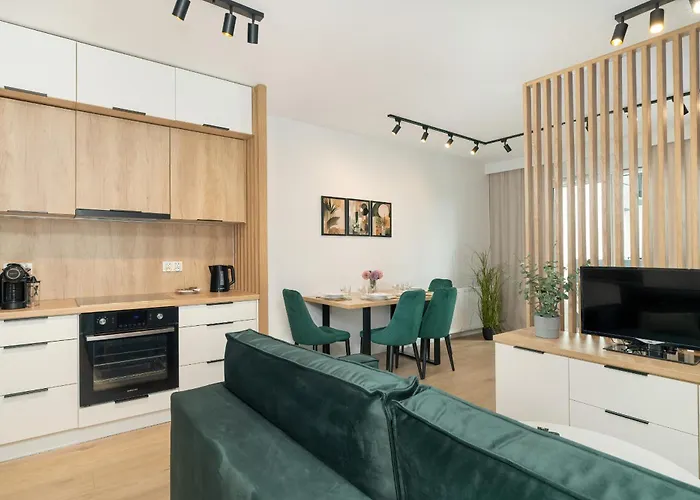 Cozy With Parking In By Renters *